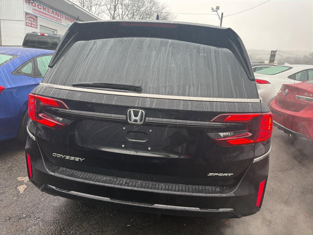 Honda Odyssey Sport-L Auto 2025
