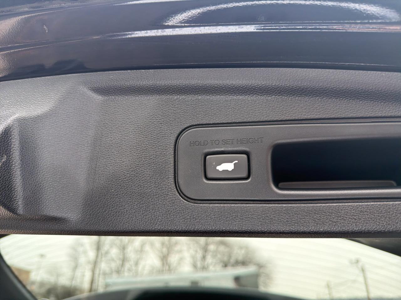 Acura MDX SH-AWD w/Technology Package 2023