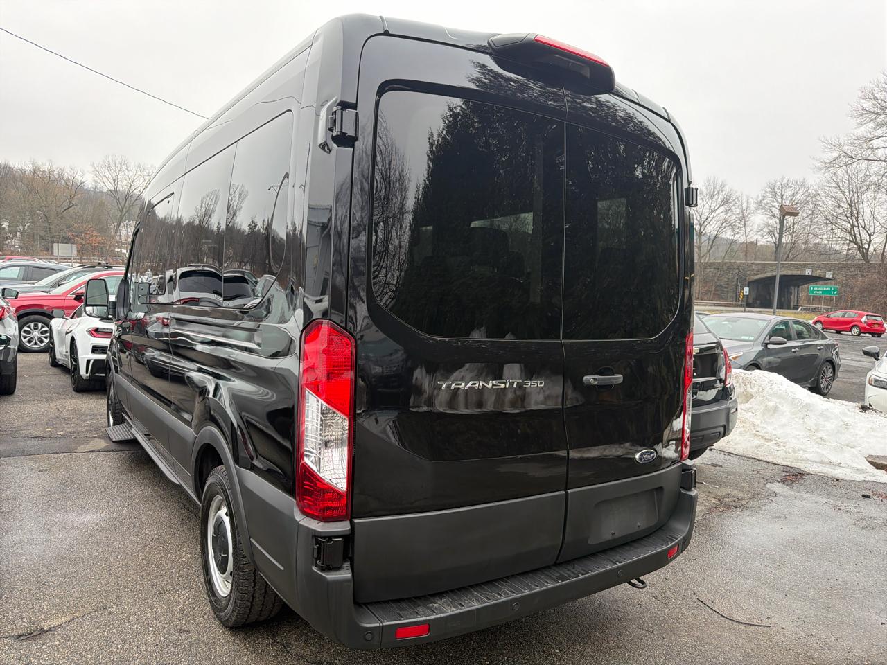 Ford Transit Passenger Wagon  2023