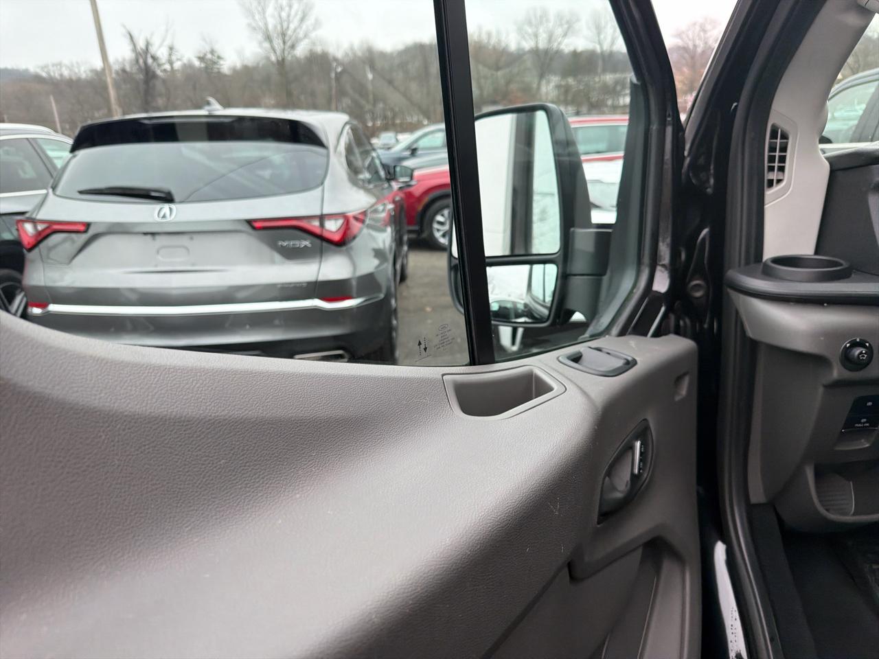 Ford Transit Passenger Wagon  2023