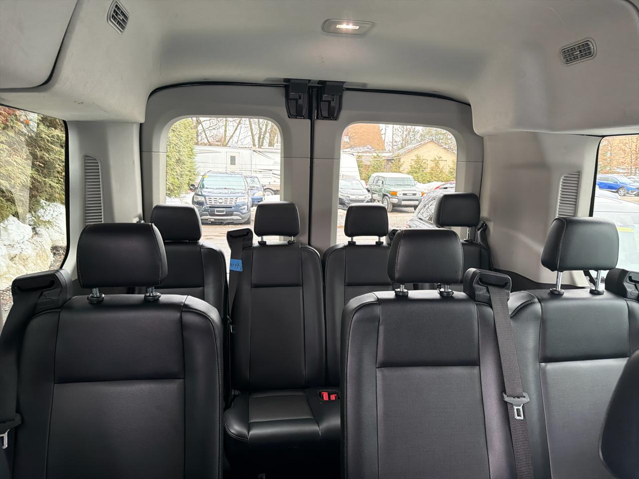 Ford Transit Passenger Wagon  2023