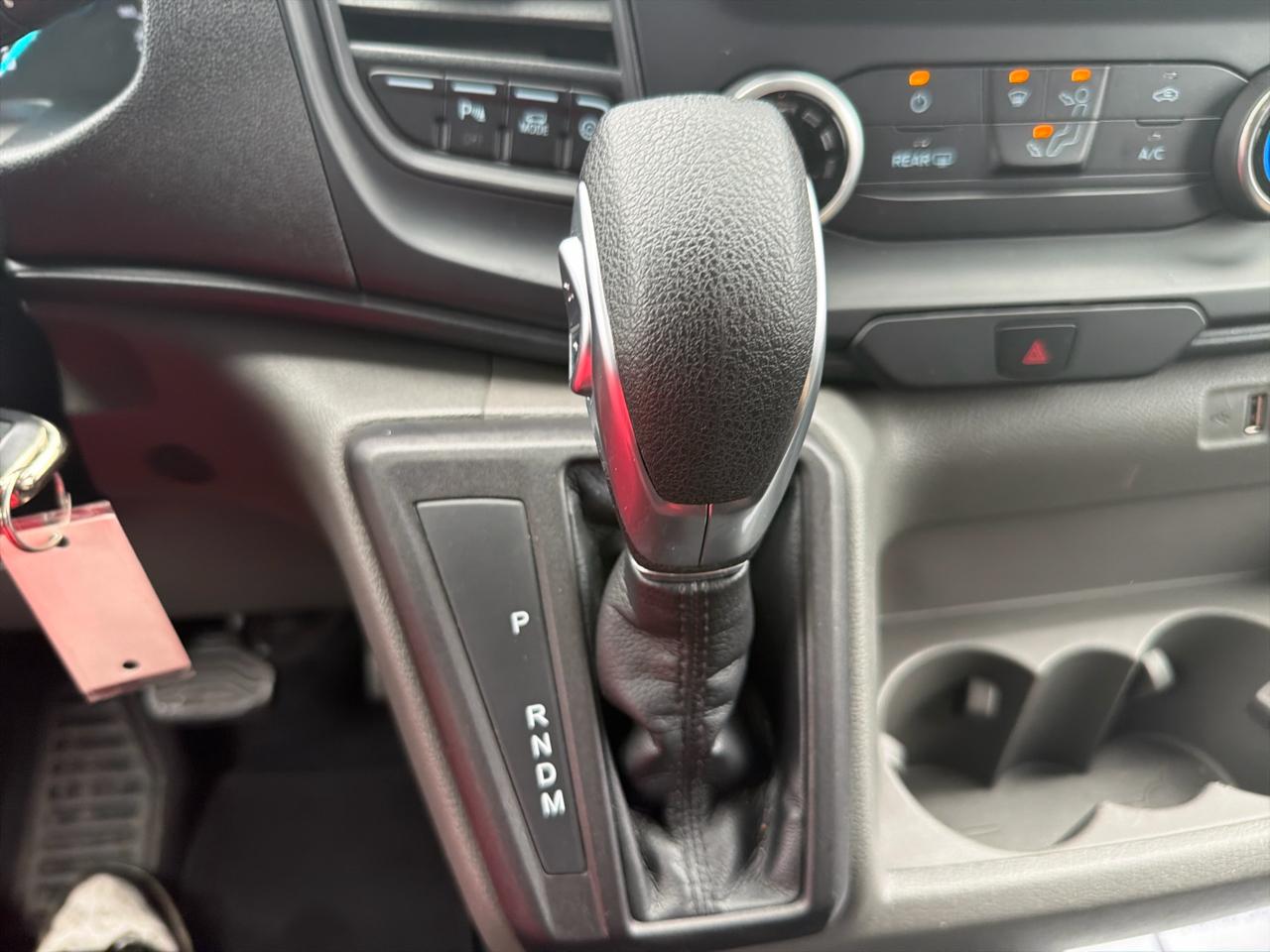 Ford Transit Passenger Wagon  2023