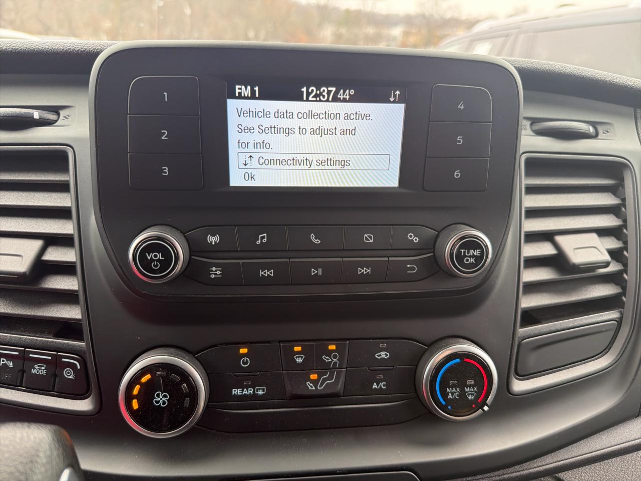 Ford Transit Passenger Wagon  2023