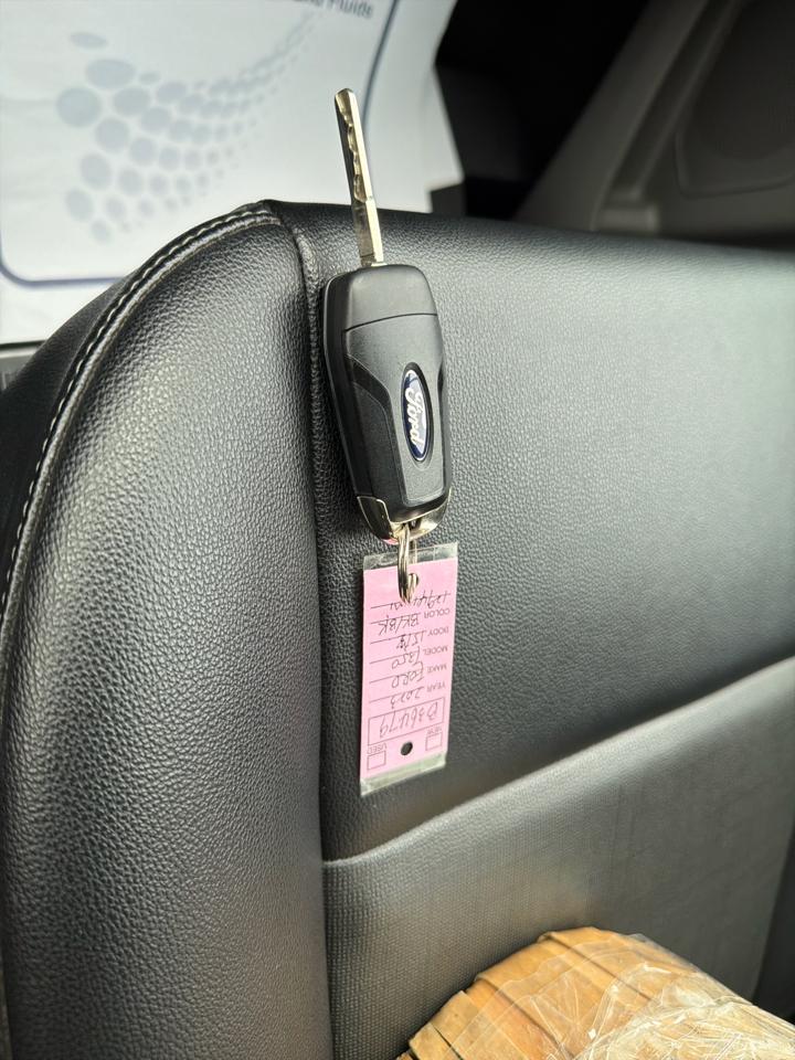 Ford Transit Passenger Wagon  2023