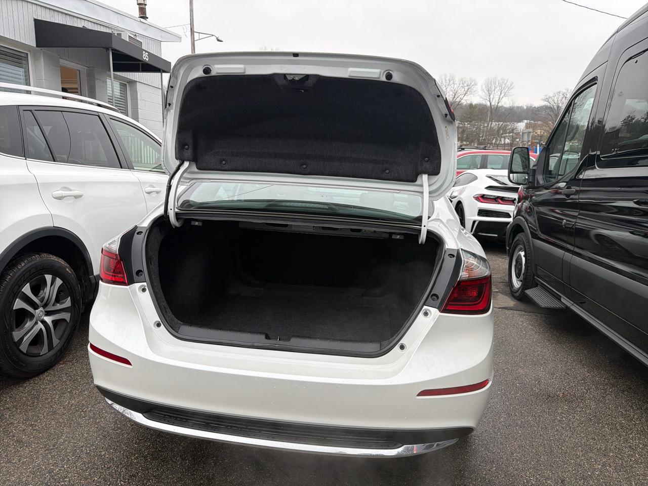 Honda Insight Touring CVT 2022