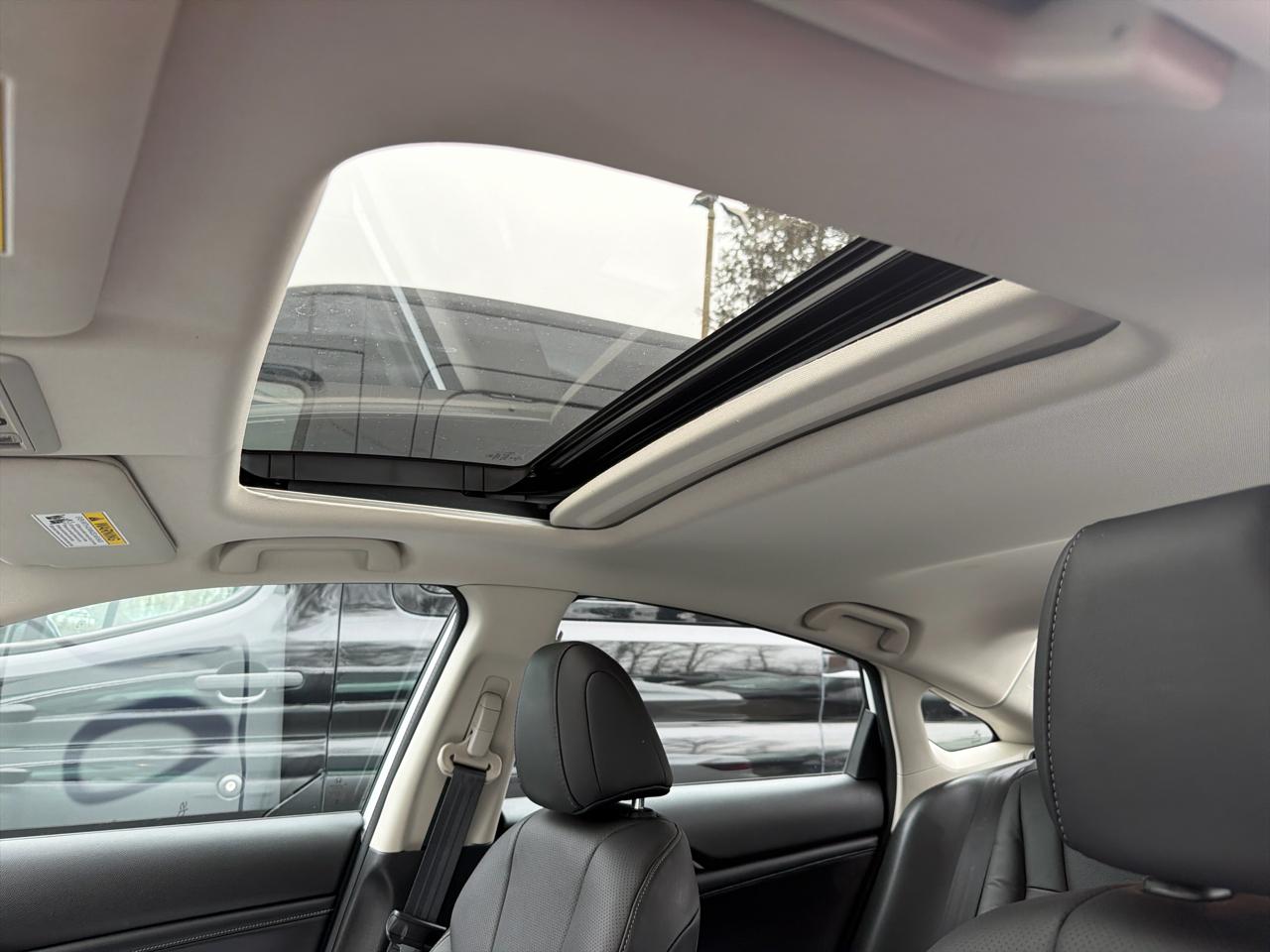 Honda Insight Touring CVT 2022