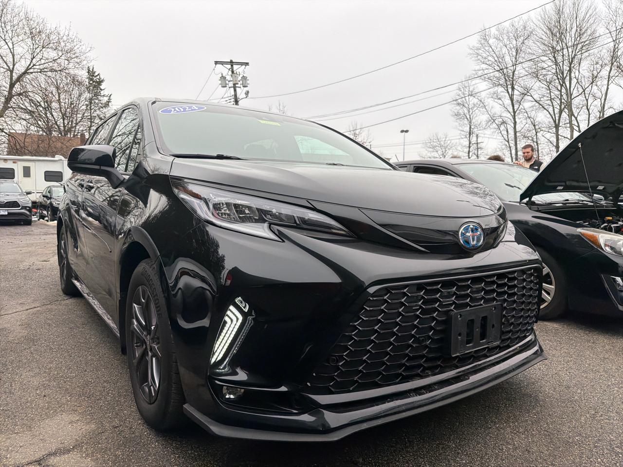 Toyota Sienna XSE AWD 7-Passenger (Natl) 2024