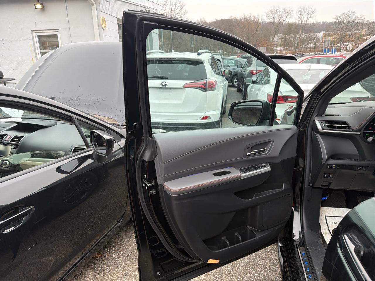 Toyota Sienna XSE AWD 7-Passenger (Natl) 2024