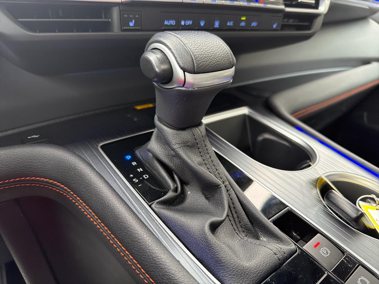 Toyota Sienna XSE AWD 7-Passenger (Natl) 2024