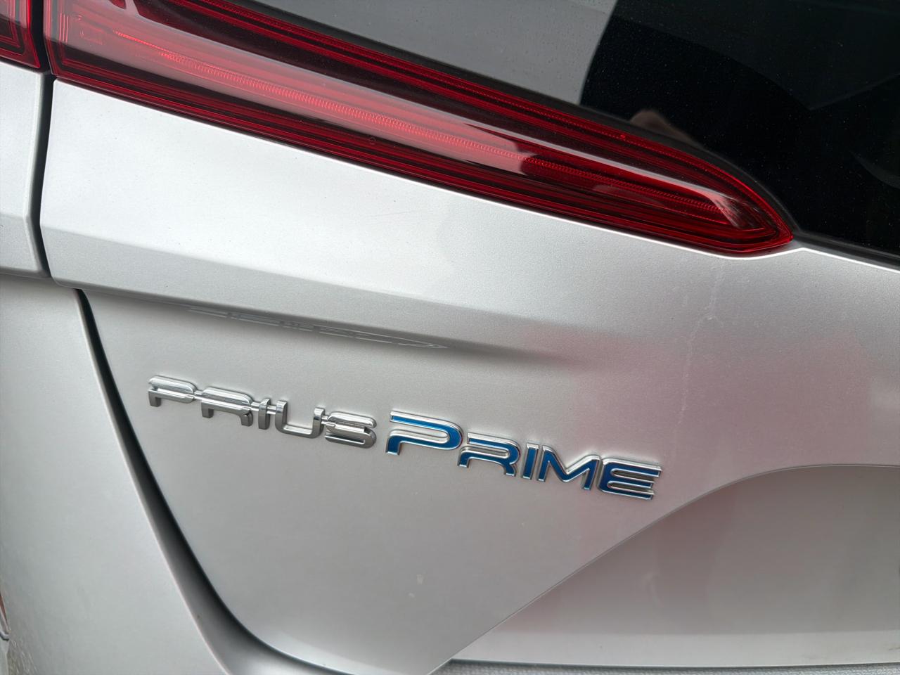 Toyota Prius Prime Limited (Natl) 2021