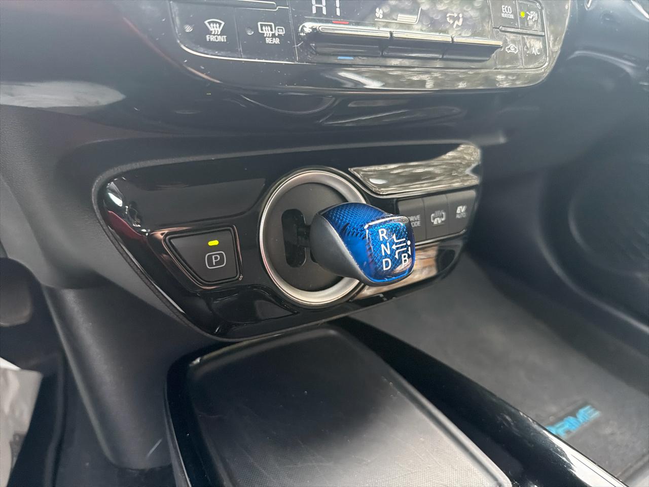 Toyota Prius Prime Limited (Natl) 2021