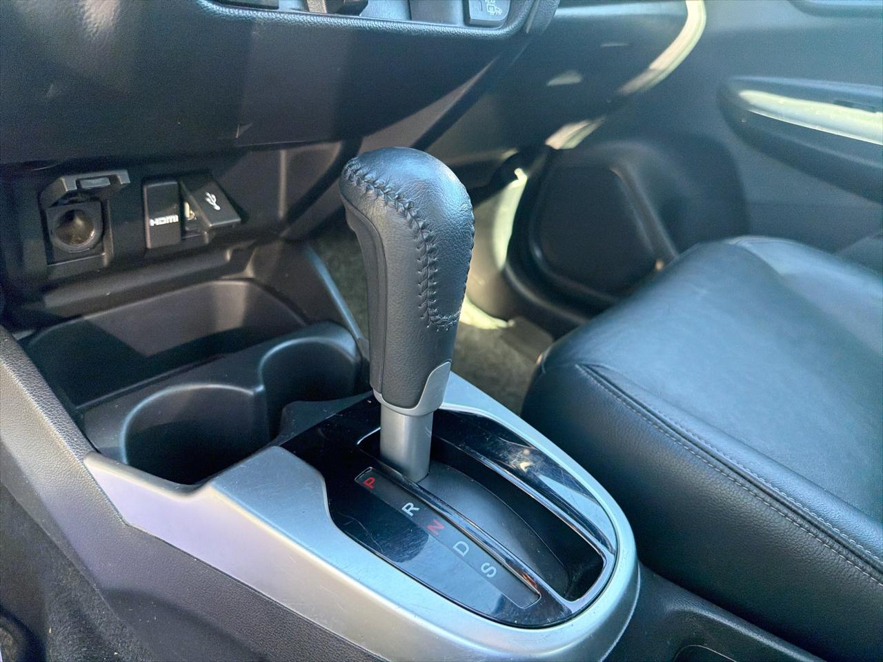 Honda Fit 5dr HB CVT EX-L 2015