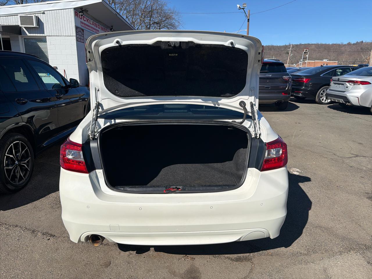 Subaru Legacy 2.5i Limited 2017