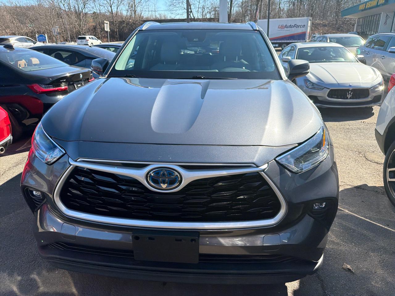 Toyota Highlander Hybrid XLE AWD (Natl) 2021