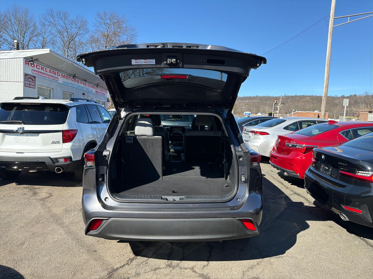 Toyota Highlander Hybrid XLE AWD (Natl) 2021