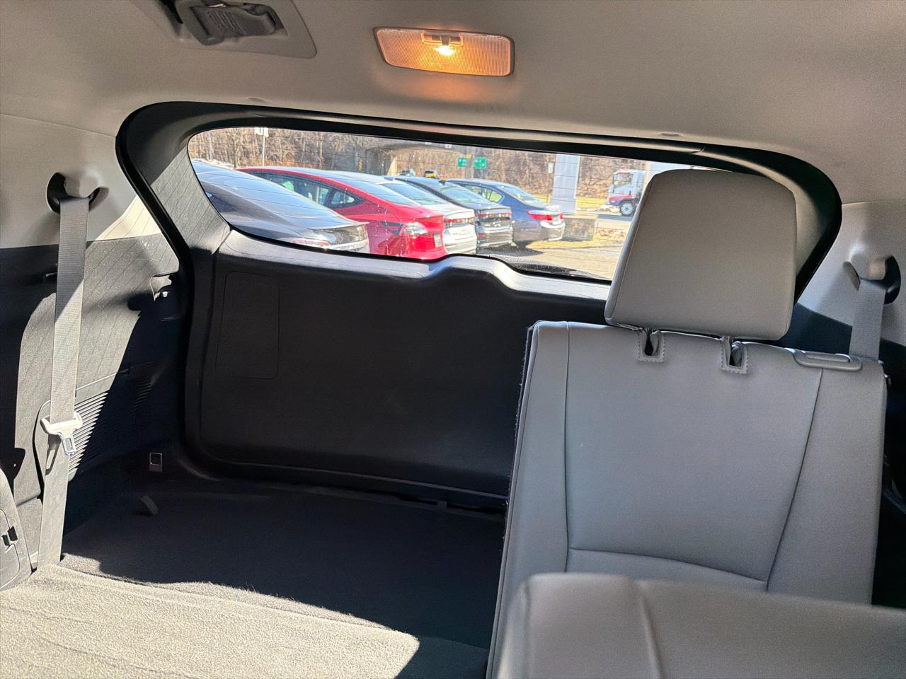 Toyota Highlander Hybrid XLE AWD (Natl) 2021