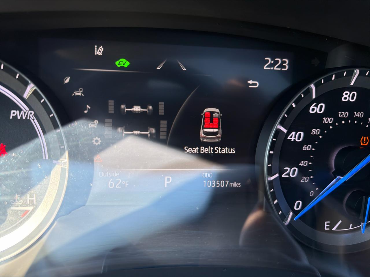 Toyota Highlander Hybrid XLE AWD (Natl) 2021