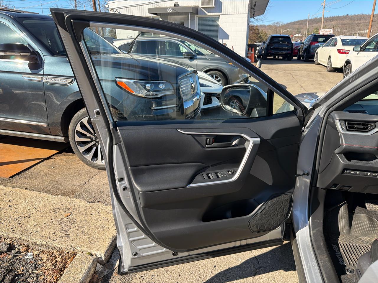 Toyota RAV4 Prime SE (Natl) 2021