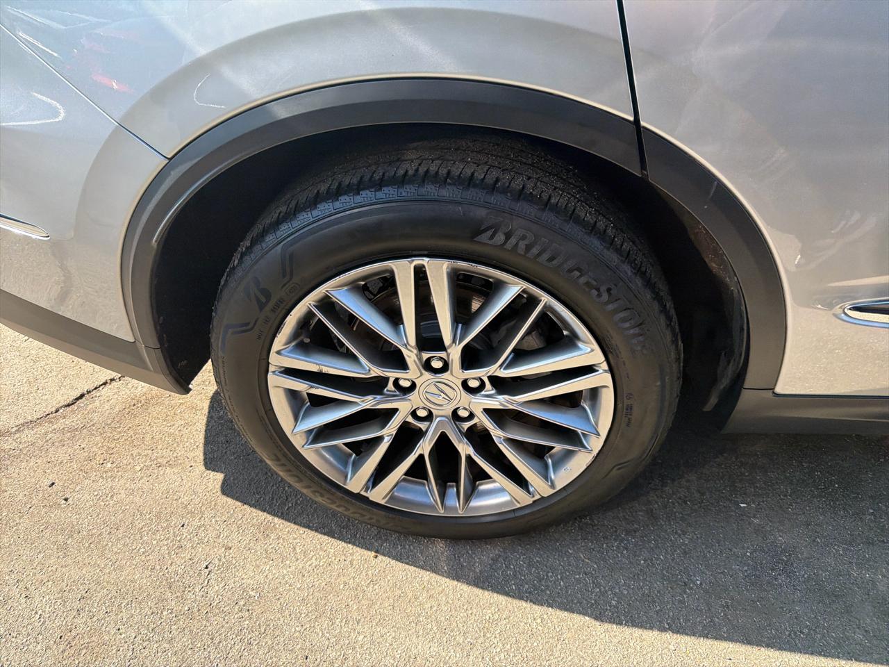 Acura MDX SH-AWD w/Advance Package 2023