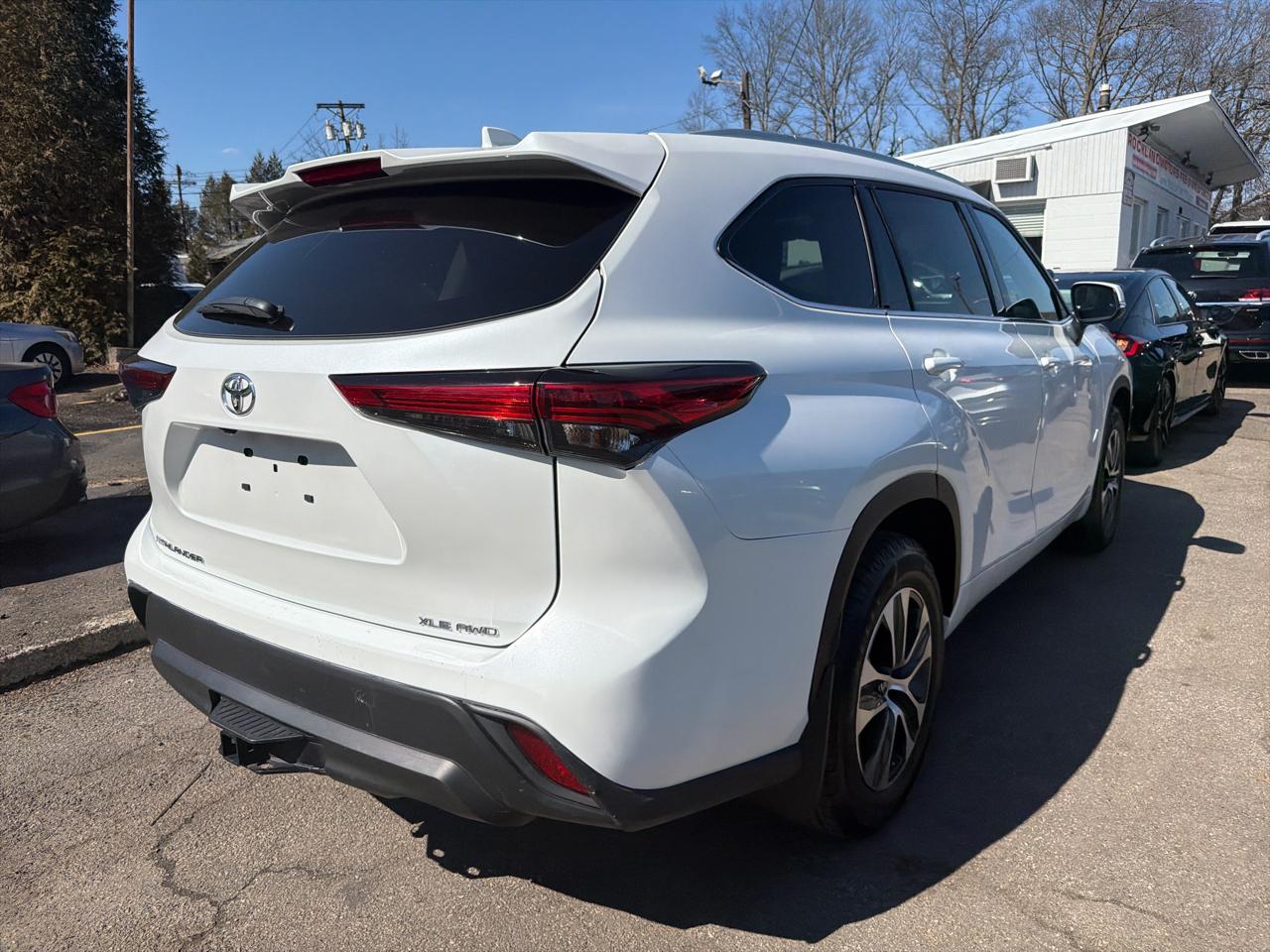 Toyota Highlander XLE AWD (Natl) 2022