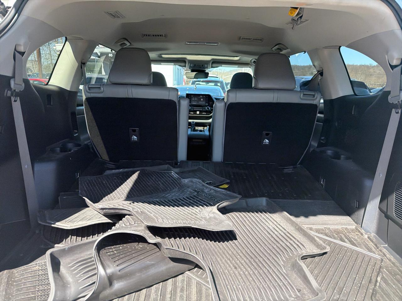 Toyota Highlander XLE AWD (Natl) 2022