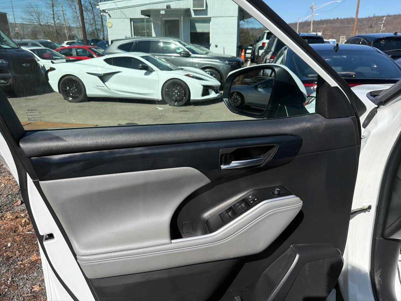 Toyota Highlander XLE AWD (Natl) 2022