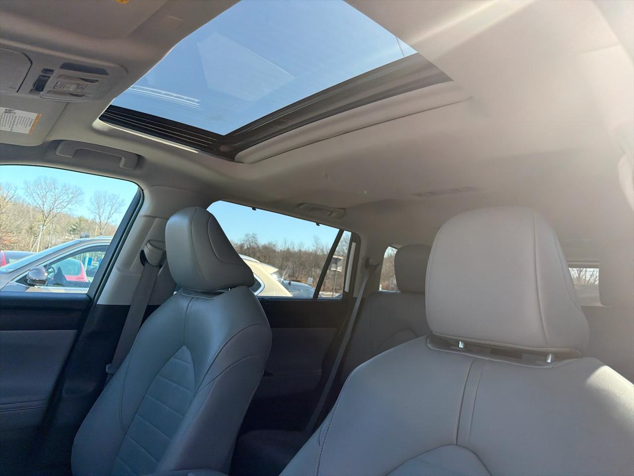 Toyota Highlander XLE AWD (Natl) 2022