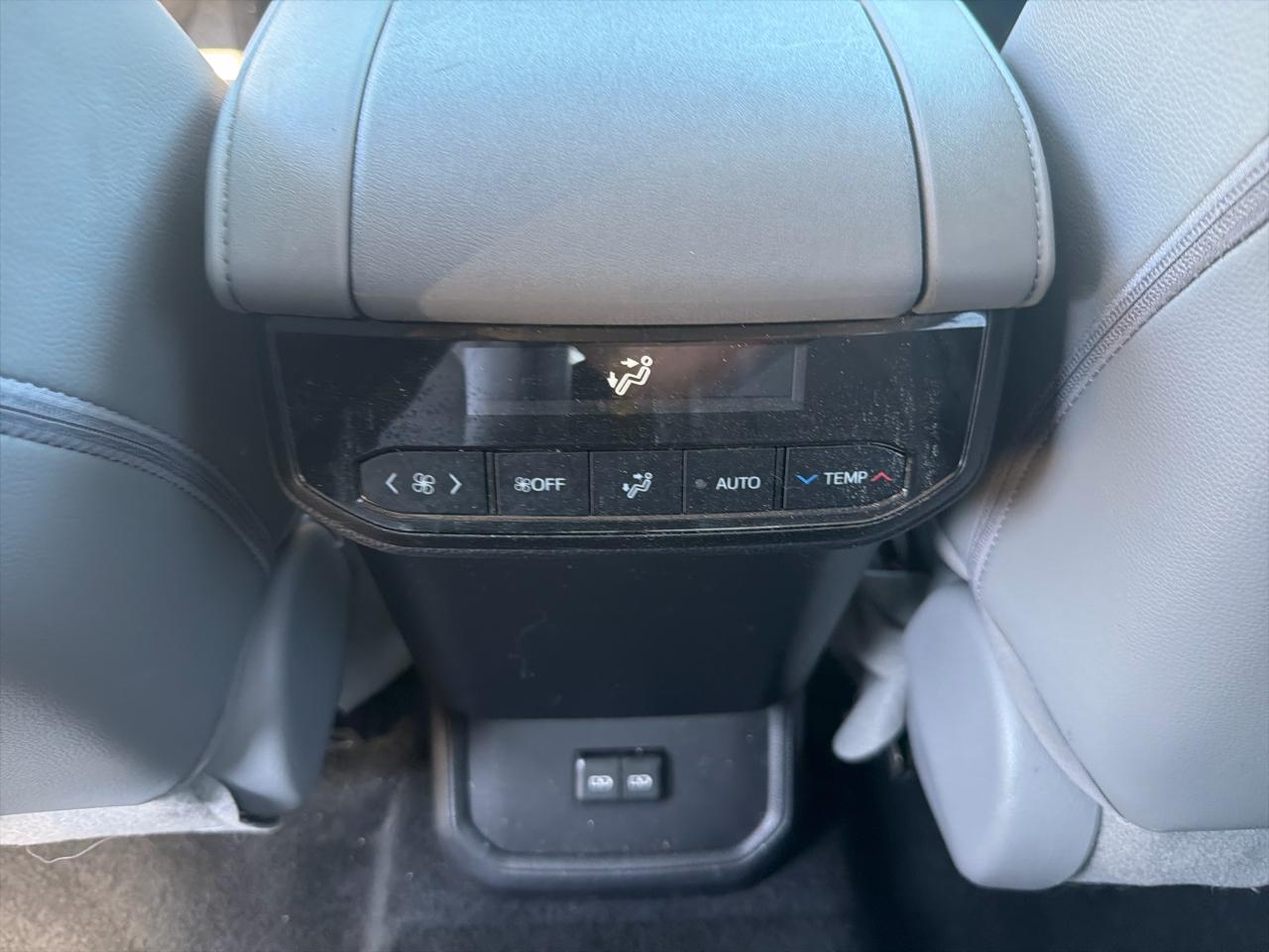 Toyota Highlander XLE AWD (Natl) 2022