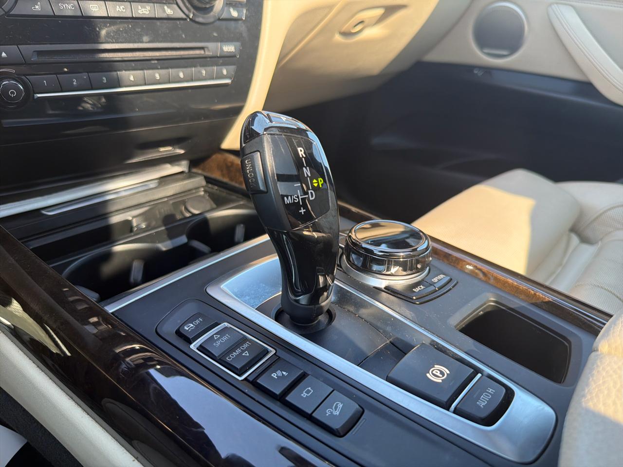 BMW X5 xDrive50i Sports Activity Vehicle 2017