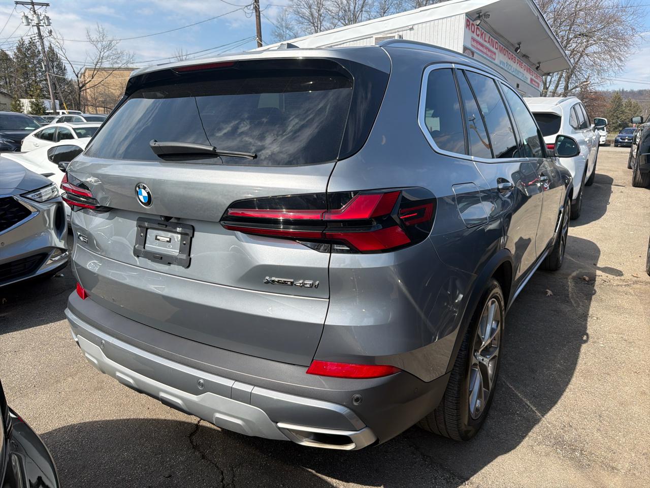 BMW X5 xDrive40i Sports Activity Vehicle 2024