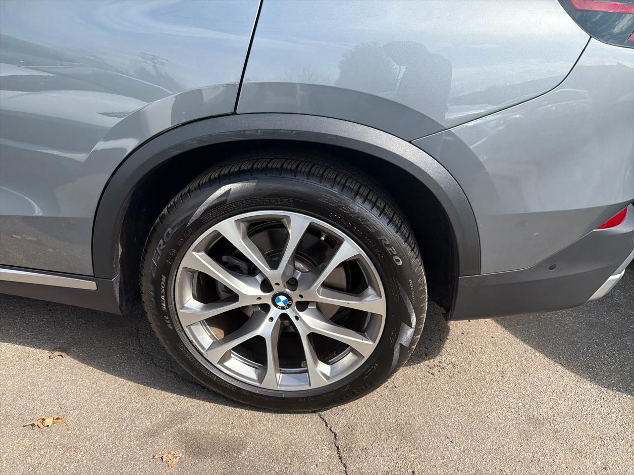 BMW X5 xDrive40i Sports Activity Vehicle 2024