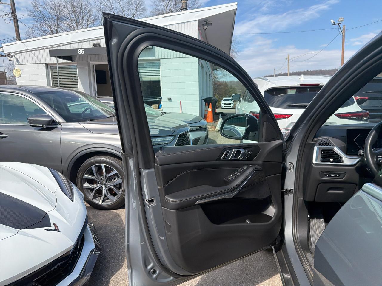 BMW X5 xDrive40i Sports Activity Vehicle 2024