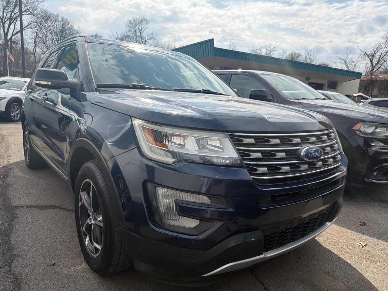 Ford Explorer 4WD 4dr XLT 2016