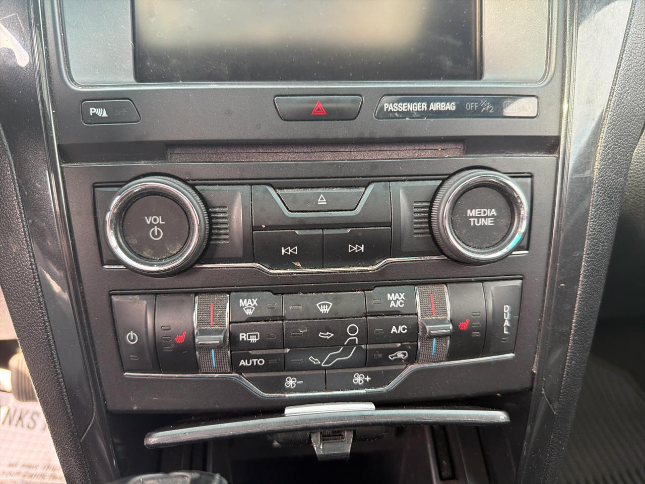 Ford Explorer 4WD 4dr XLT 2016