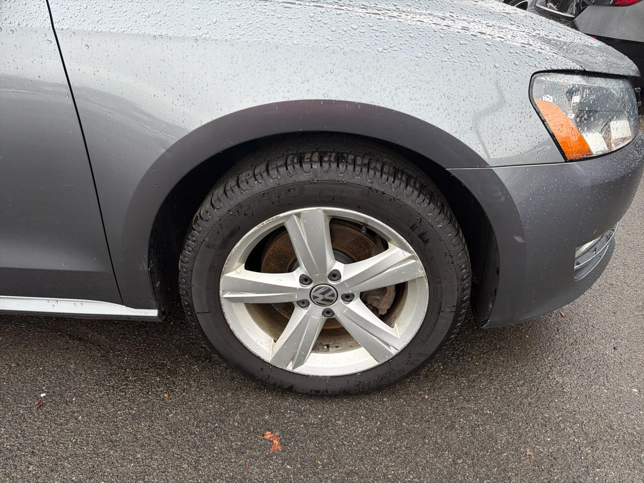 Volkswagen Passat 4dr Sdn 1.8T Auto S PZEV 2015