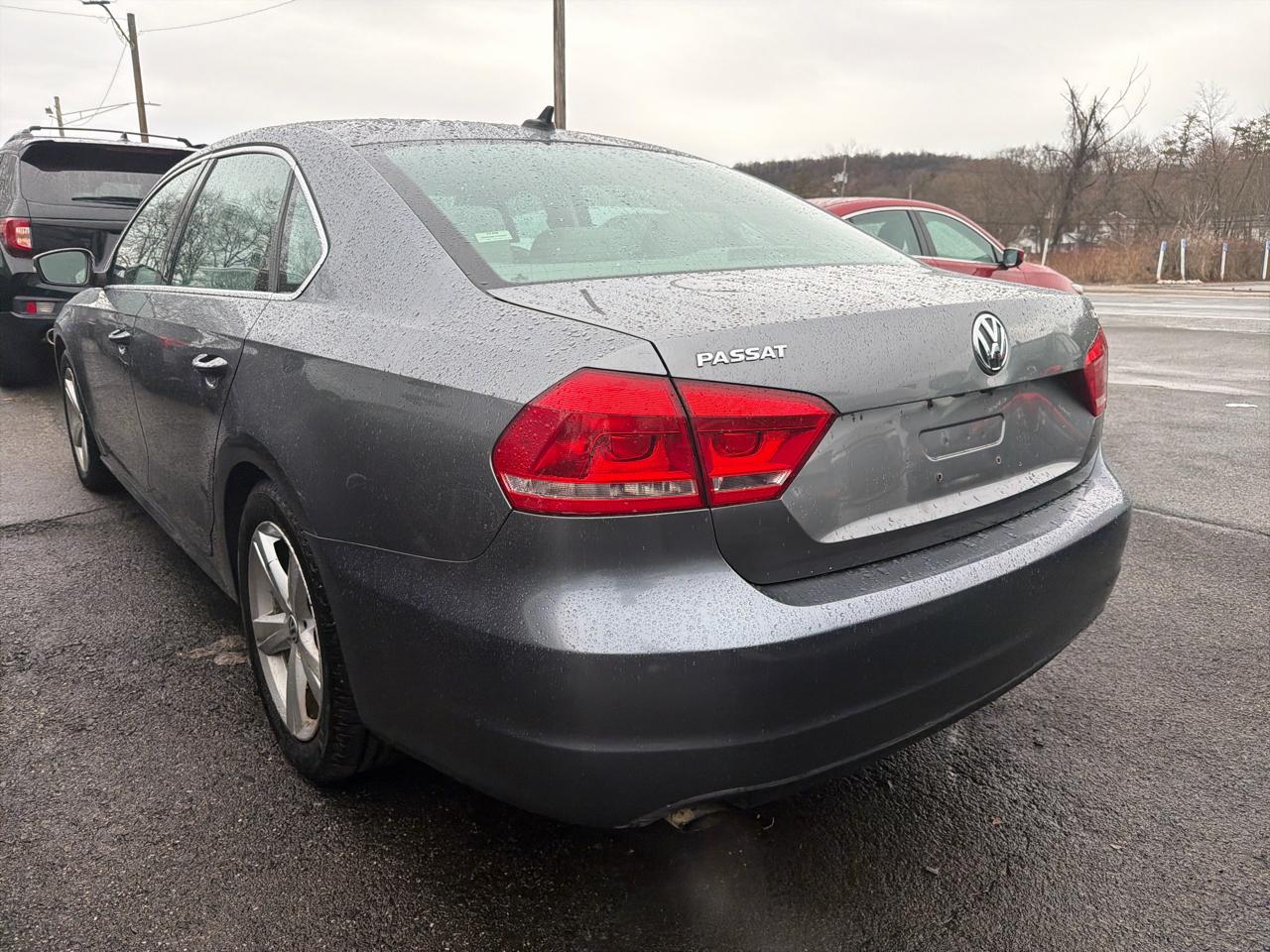 Volkswagen Passat 4dr Sdn 1.8T Auto S PZEV 2015