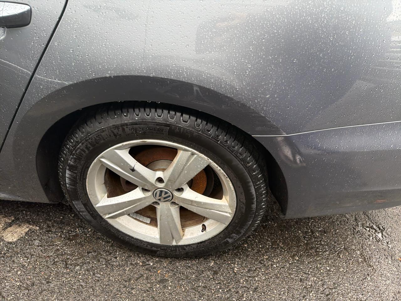 Volkswagen Passat 4dr Sdn 1.8T Auto S PZEV 2015