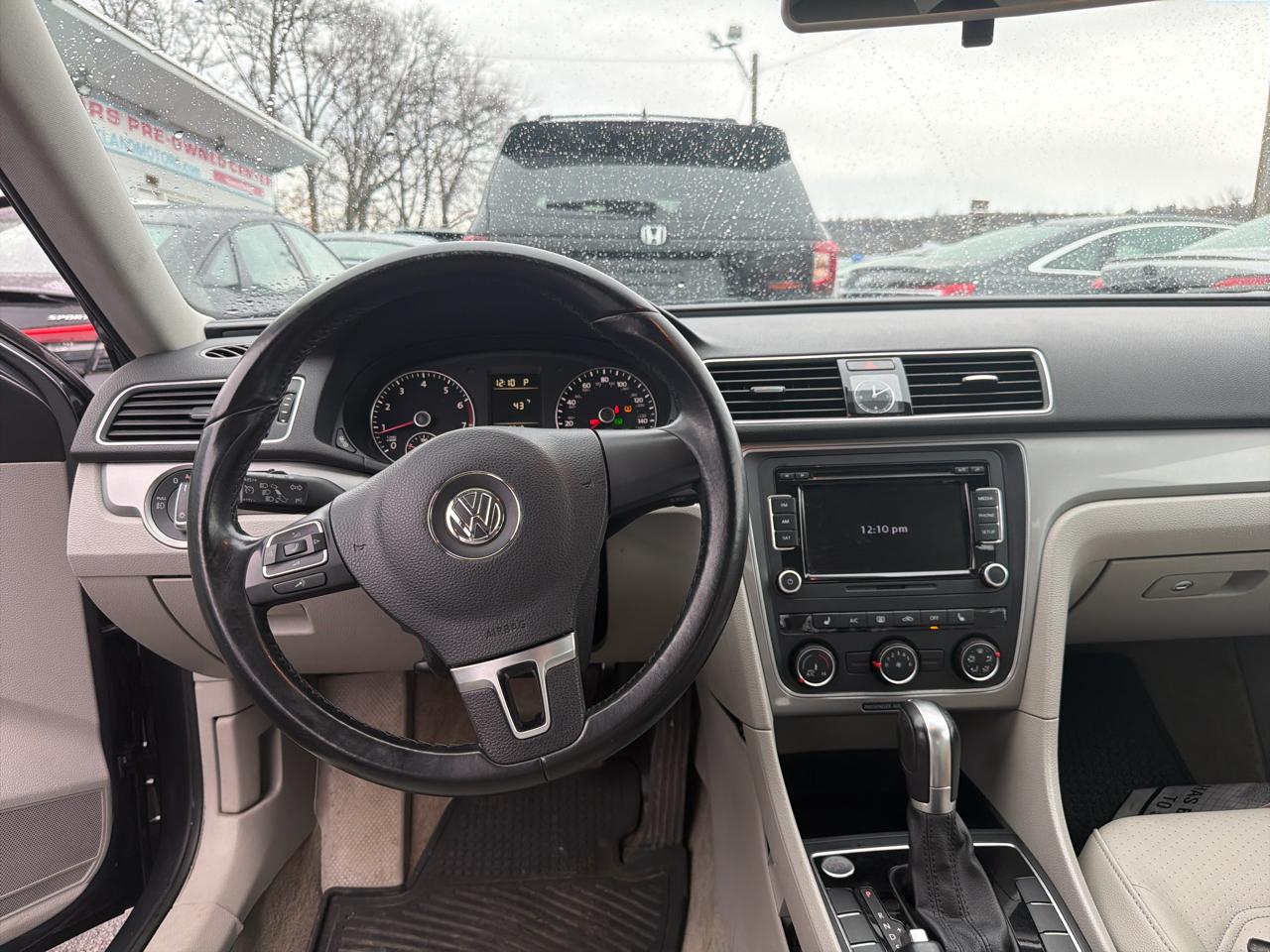 Volkswagen Passat 4dr Sdn 1.8T Auto S PZEV 2015