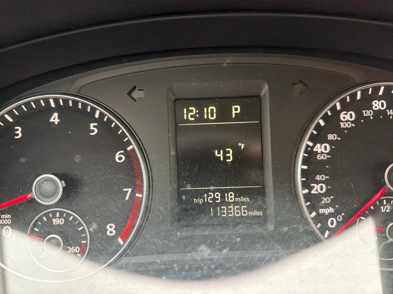 Volkswagen Passat 4dr Sdn 1.8T Auto S PZEV 2015