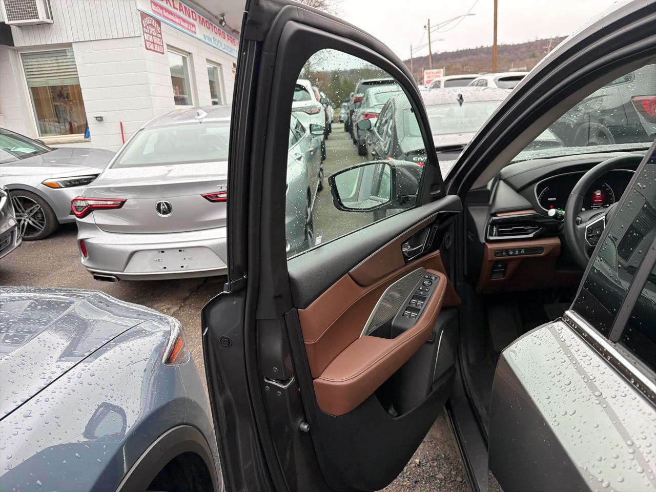 Acura MDX SH-AWD w/Technology Package 2023