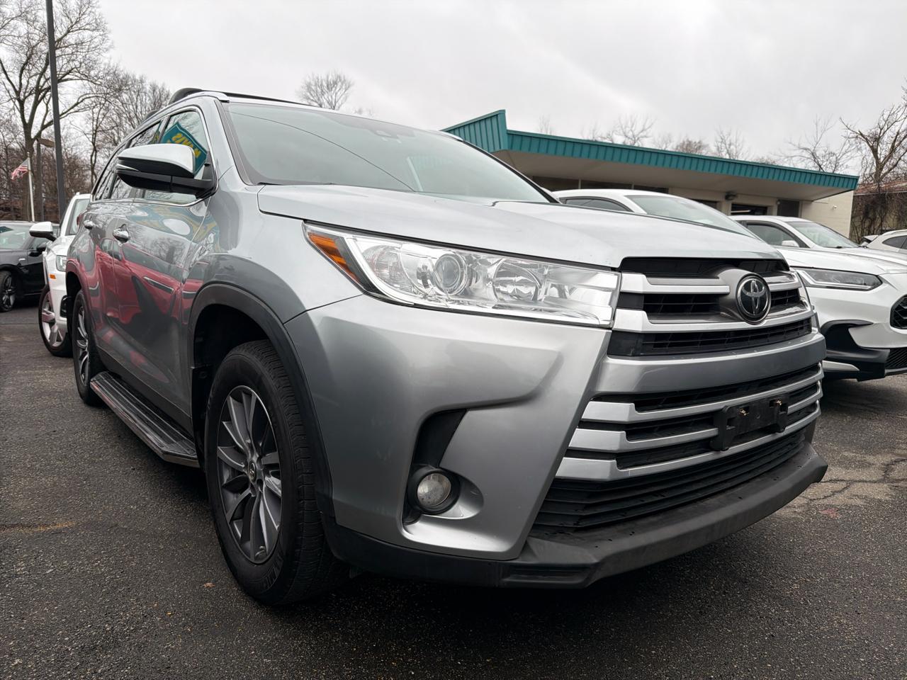 Toyota Highlander XLE V6 AWD (Natl) 2019