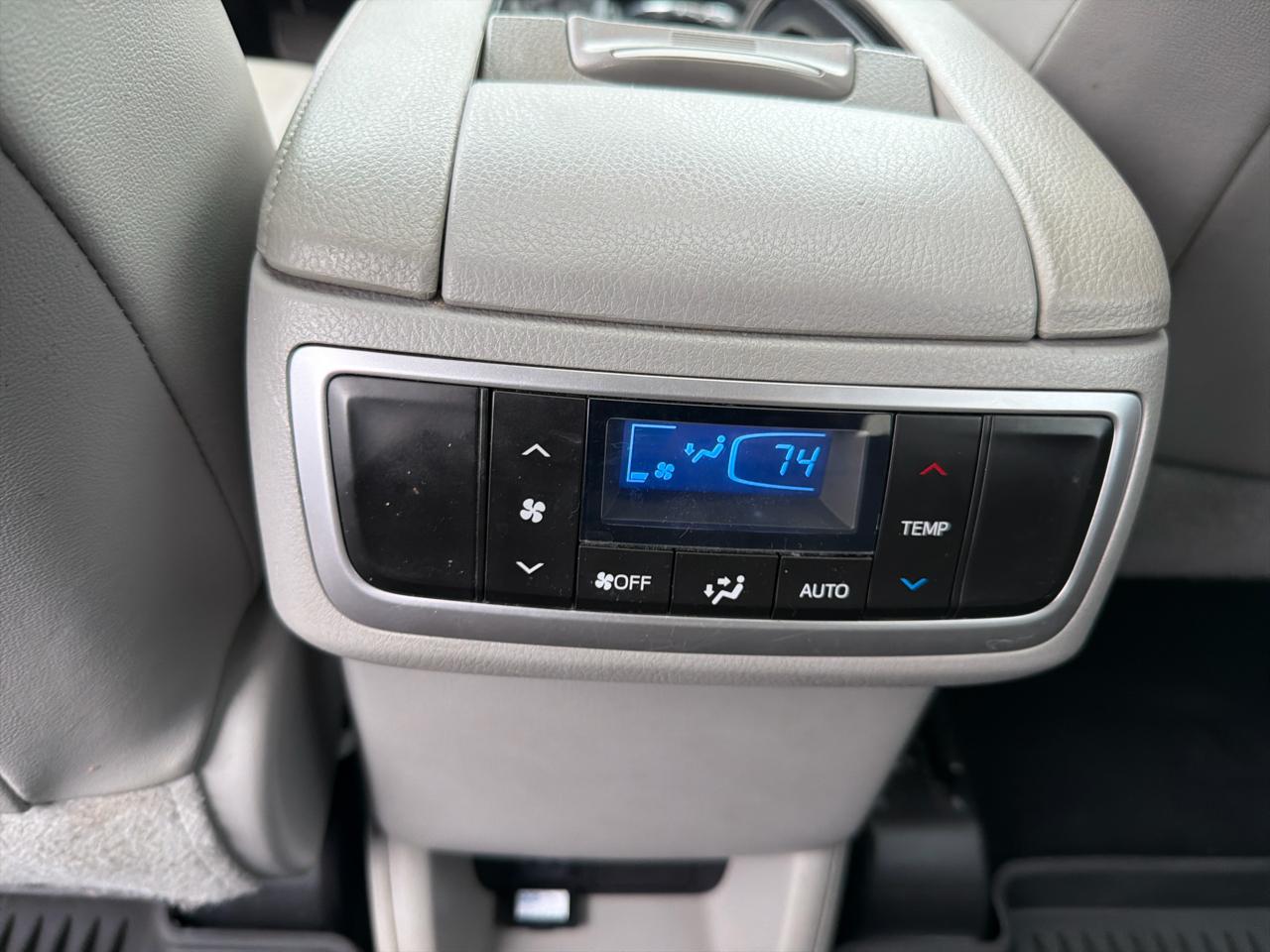 Toyota Highlander XLE V6 AWD (Natl) 2019