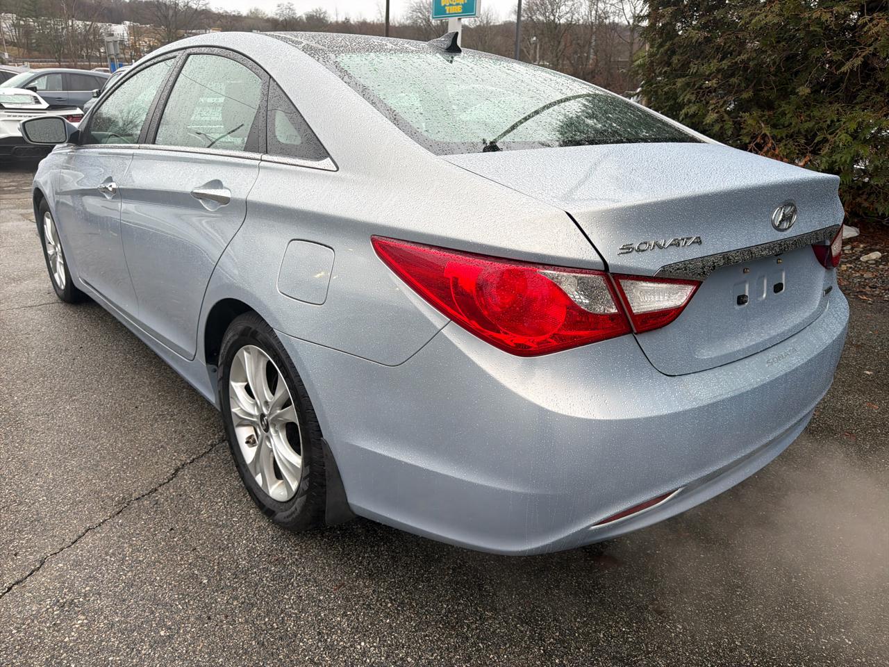 Hyundai Sonata 4dr Sdn 2.4L Auto Limited 2013