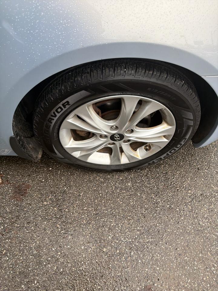 Hyundai Sonata 4dr Sdn 2.4L Auto Limited 2013