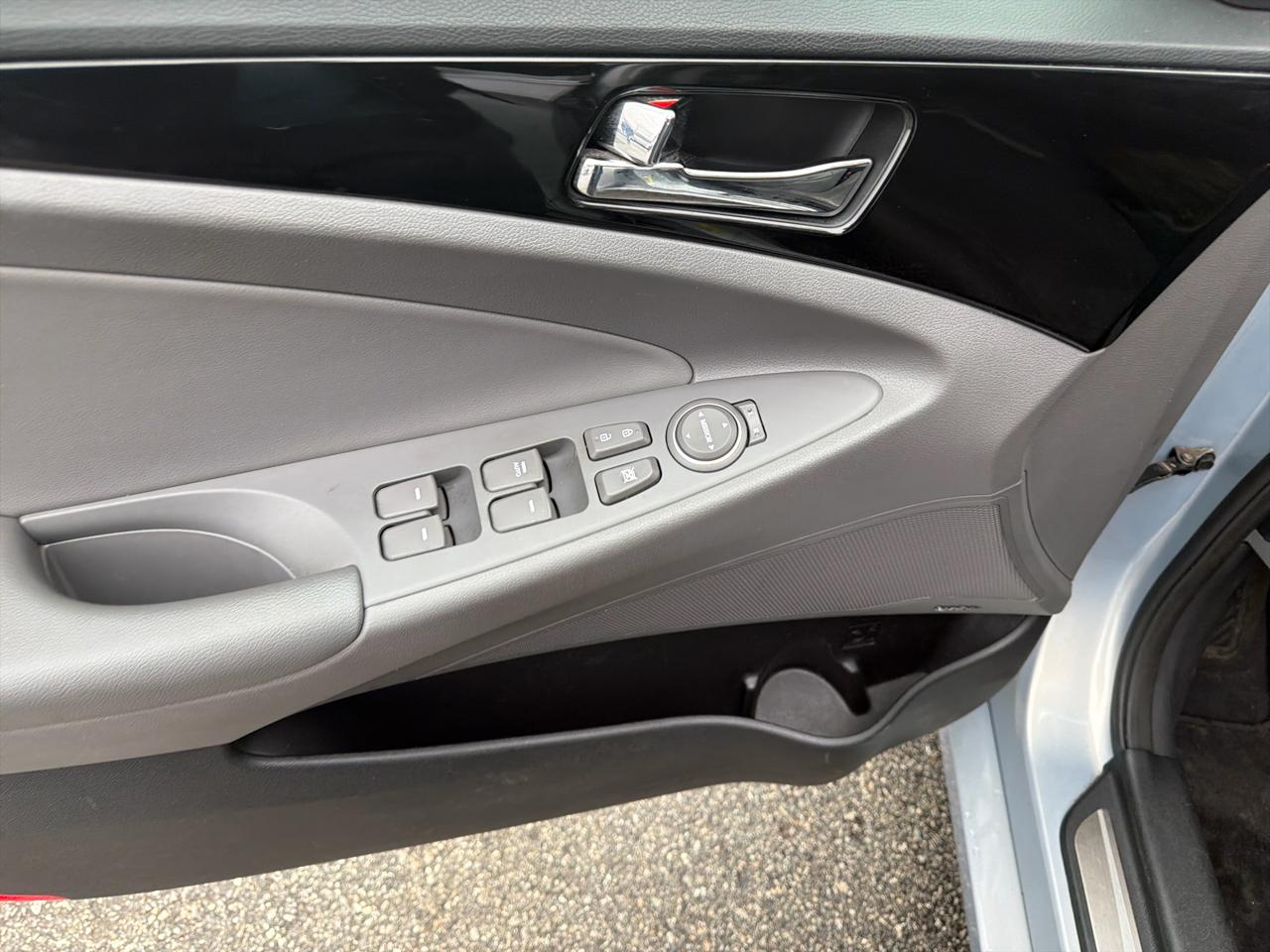 Hyundai Sonata 4dr Sdn 2.4L Auto Limited 2013