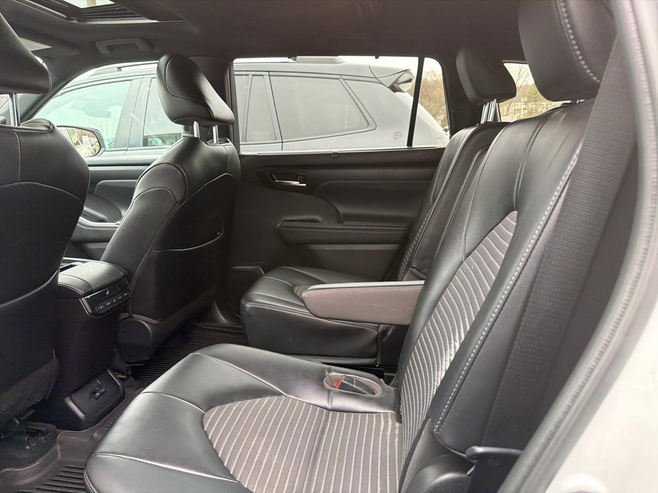 Toyota Highlander XSE AWD (Natl) 2022