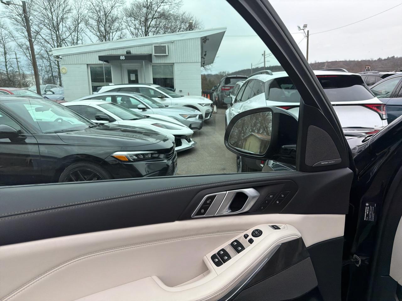 BMW X5 xDrive40i Sports Activity Vehicle 2024