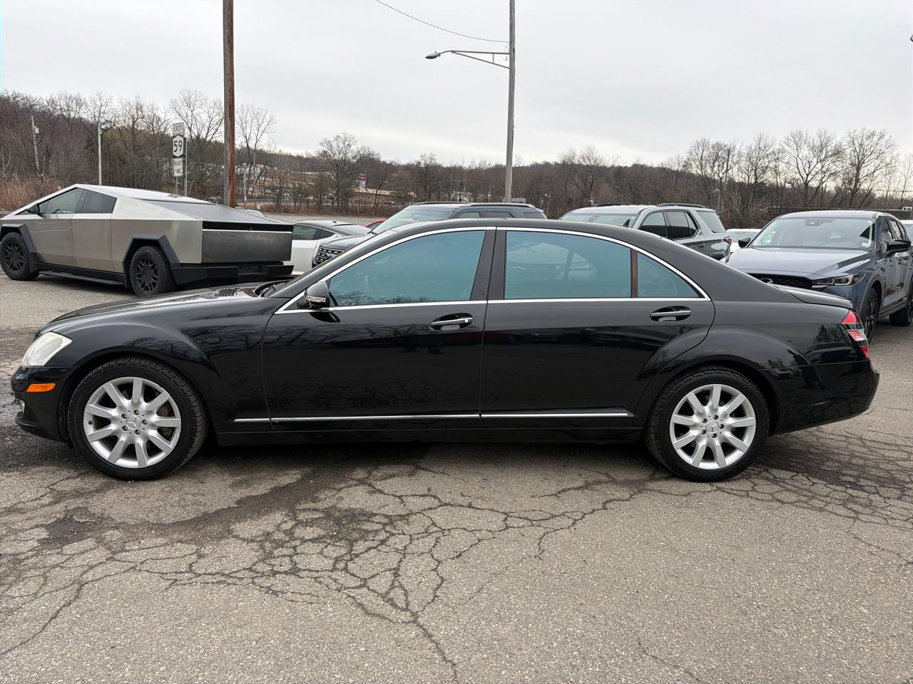 Mercedes-Benz S-Class 4dr Sdn 5.5L V8 4MATIC 2007