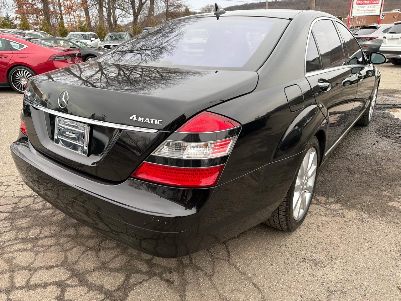 Mercedes-Benz S-Class 4dr Sdn 5.5L V8 4MATIC 2007