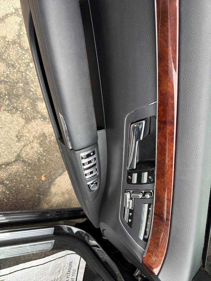 Mercedes-Benz S-Class 4dr Sdn 5.5L V8 4MATIC 2007